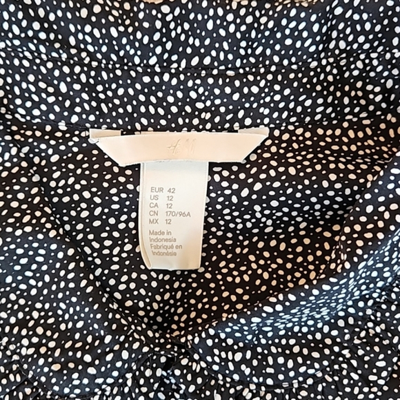 EUC Size 12 H&M Blouse - Picture 5 of 5